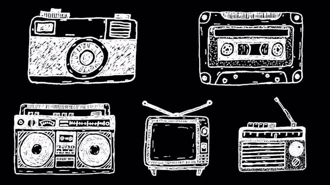 Pack Of 5 White Wiggly Hand-Drawn Retro Device Doodles On Alpha